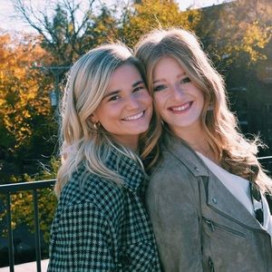 Meet your Posher, Lily